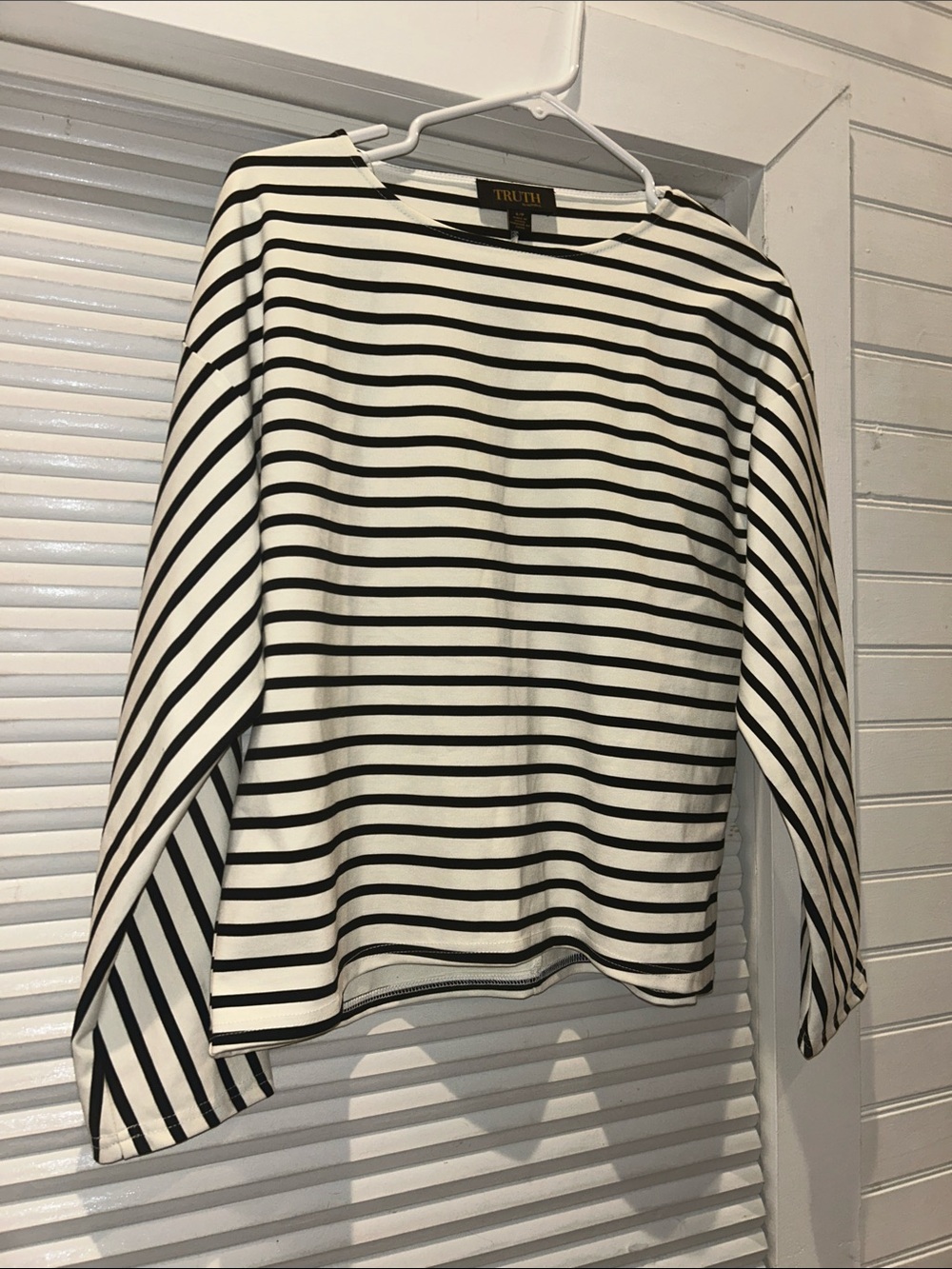 Truth by Republic Horizontal Striped Long Sleeve Top, Size S/P, Black and White